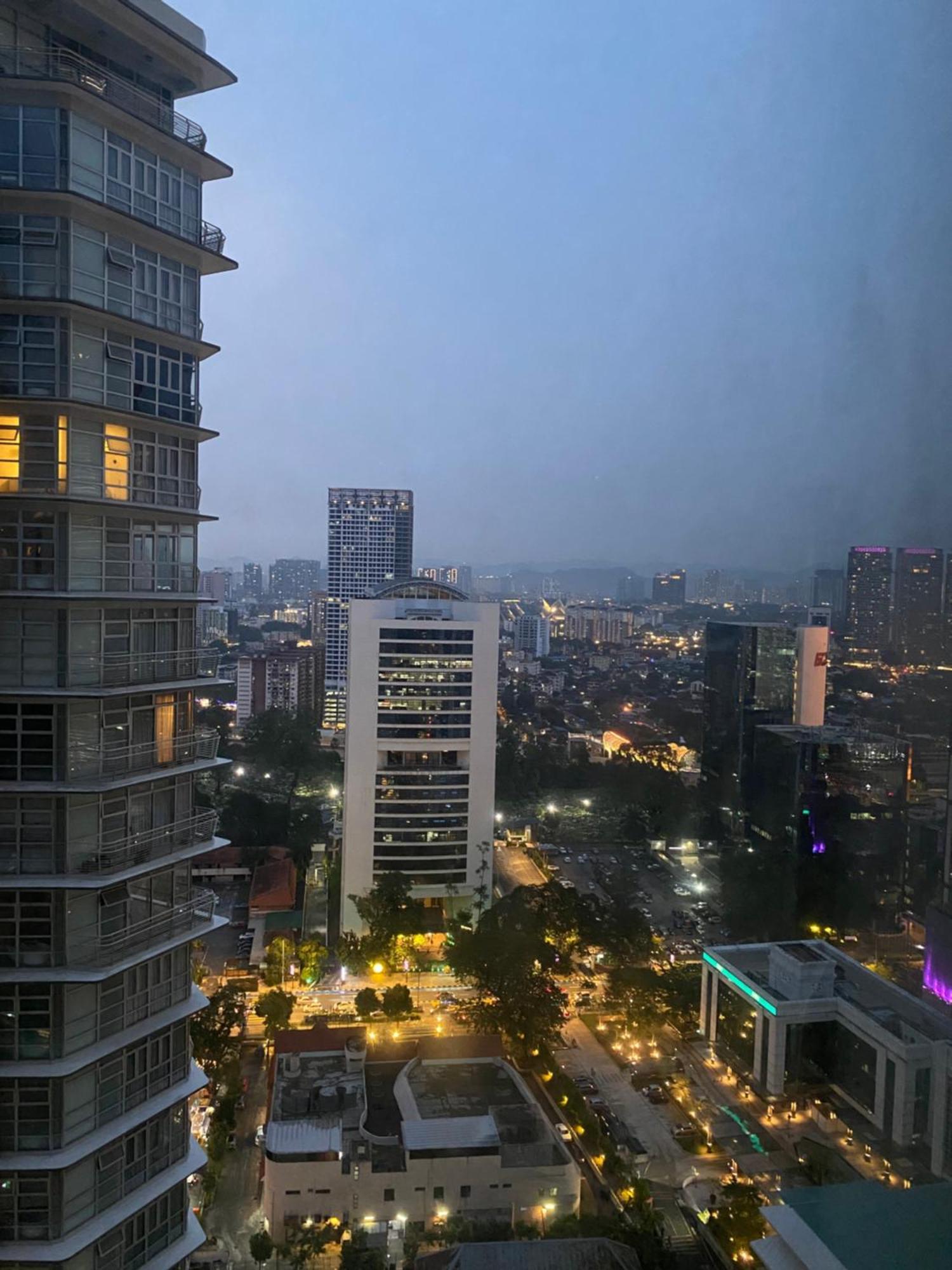 Sky Suite Klcc Kuala Lumpur Exterior photo